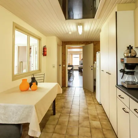 Holiday home In A Quiet Location Nearby The Woods Ruiselede